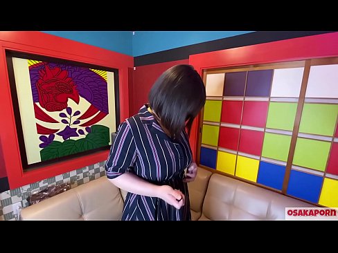 ❤️ Japönsk sæta með stór brjóst fróar sér með kynlífsleikföngum og fær fullnægingu. Hún talar í viðtali um helvítis reynslu sína. Risastór brjóst og loðin kisa stynja hátt. Osakaporn Ofsagt kynlíf á is.josporn-com.ru ️❤